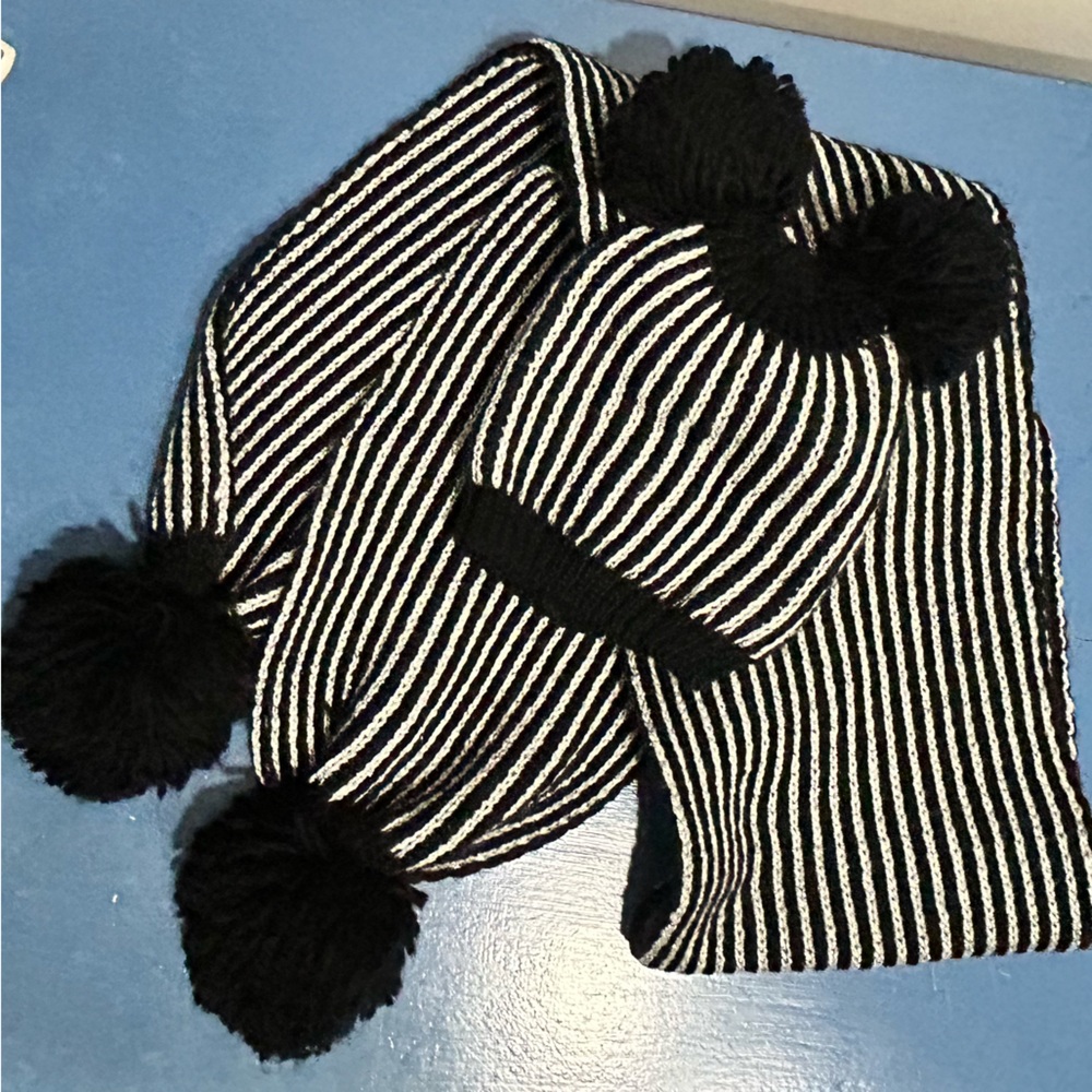 striped hat and scarf set